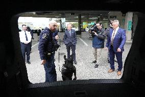 PM Mark Carney At Rainbow Bridge Border Crossing - Niagara Falls