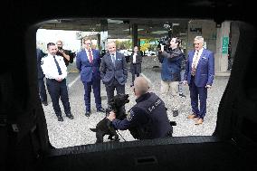 PM Mark Carney At Rainbow Bridge Border Crossing - Niagara Falls