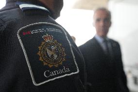 PM Mark Carney At Rainbow Bridge Border Crossing - Niagara Falls