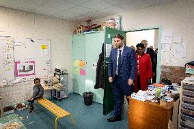 Vincent Jeanbrun visits sensitive HLM neighborhoods - Around Melun AJ