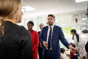 Vincent Jeanbrun visits sensitive HLM neighborhoods - Around Melun AJ