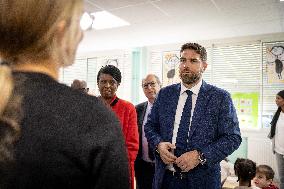 Vincent Jeanbrun visits sensitive HLM neighborhoods - Around Melun AJ