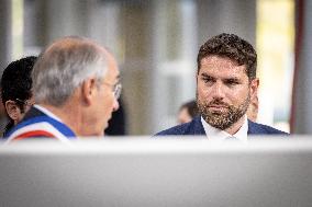 Vincent Jeanbrun visits sensitive HLM neighborhoods - Around Melun AJ