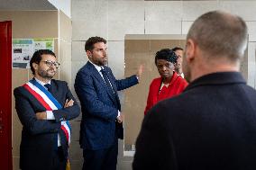 Vincent Jeanbrun visits sensitive HLM neighborhoods - Around Melun AJ