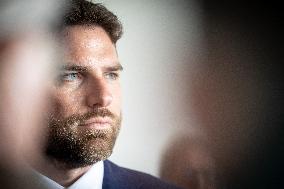 Vincent Jeanbrun visits sensitive HLM neighborhoods - Around Melun AJ