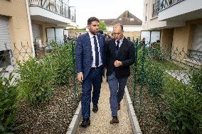 Vincent Jeanbrun visits sensitive HLM neighborhoods - Around Melun AJ