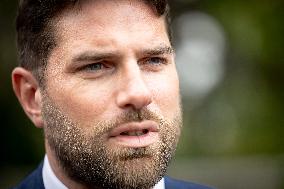 Vincent Jeanbrun visits sensitive HLM neighborhoods - Around Melun AJ