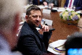 DC: President Trump hosts Bilateral Lunch with the President of Ukraine