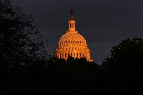 Illustration - US Government Shutdown - Day 18 - DC