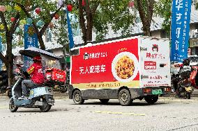 Unmanned Delivery Vehicle