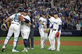Baseball: AL Championship Series between Blue Jays and Mariners