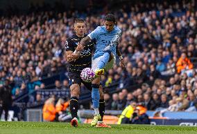 Premier League - Manchester City v Everton