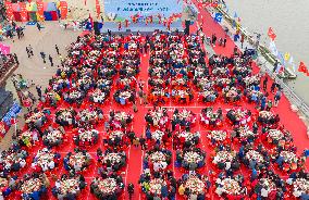 Hongze Lake Hairy Crabs