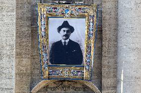 Official Portraits Of The Seven New Saints - Vatican