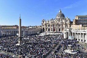 Pope Leo XIV Leads Mass For The Canonization Of 7 New Saints - Vatican