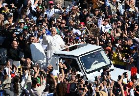 Pope Leo XIV Leads Mass For The Canonization Of 7 New Saints - Vatican