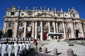 Pope Leo XIV Leads Mass For The Canonization Of 7 New Saints - Vatican