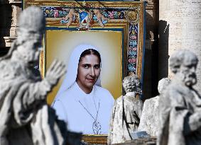 Pope Leo XIV Leads Mass For The Canonization Of 7 New Saints - Vatican