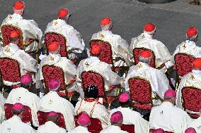 Pope Leo XIV Leads Mass For The Canonization Of 7 New Saints - Vatican