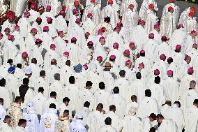 Pope Leo XIV Leads Mass For The Canonization Of 7 New Saints - Vatican