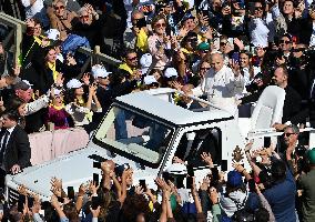 Pope Leo XIV Leads Mass For The Canonization Of 7 New Saints - Vatican