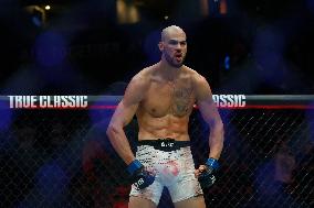 UFC Fight Night 262 - Allen v De Ridder