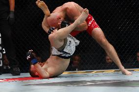 UFC Fight Night 262 - Allen v De Ridder