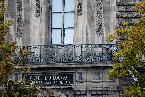 Robbery at the Louvre Museum - Paris