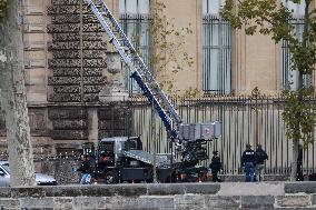 Robbery at the Louvre Museum - Paris