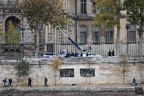 Robbery at the Louvre Museum - Paris