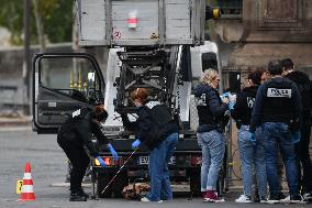 Conviction Pieces of the Robbery at the Louvre Museum - Paris
