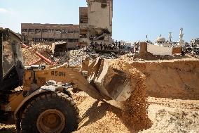 A Bulldozer Is Used In Search Of Bodies Of Israeli Hostages - Gaza