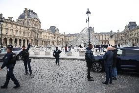 Robbery at the Louvre Museum - Paris