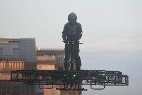 Manned Near-earth Vehicle