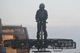 Manned Near-earth Vehicle