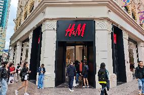 H&M Flagship Store