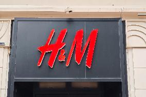 H&M Flagship Store
