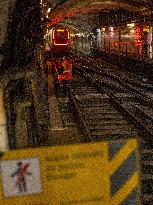 The New Trains on Metro Line 10 - Paris