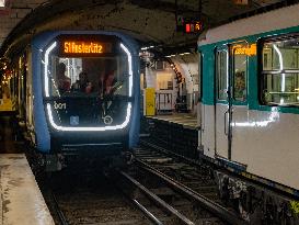 The New Trains on Metro Line 10 - Paris