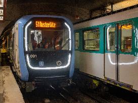 The New Trains on Metro Line 10 - Paris