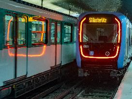 The New Trains on Metro Line 10 - Paris