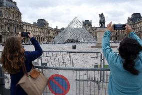 Day after Robbery of the closed Louvre Museum - Paris