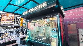 COFE+Robot Freshly Ground Coffee Kiosk