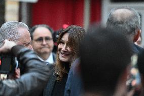 Sarkozy's Residence Before Incarceration - Paris