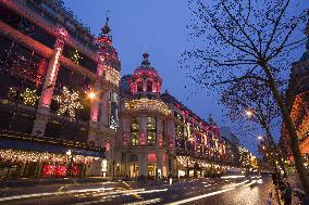 Illustration - Noel in Paris