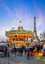 Illustration - Noel in Paris