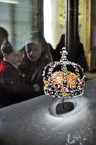 Robbery at the Louvre Museum - French Crown Jewels - Paris