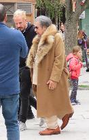 Father Joe Set - Paris