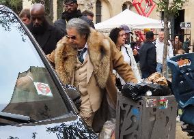 Father Joe Set - Paris