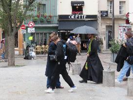 Father Joe Set - Paris